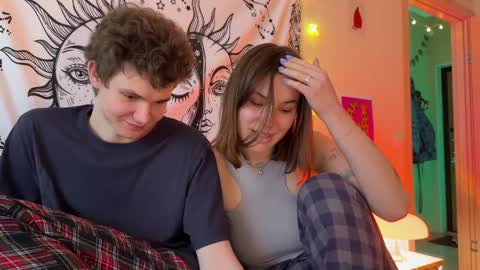 Snapshot of di_n_alex chatting on 16, 1, 2025 Di Alex online show from 16, 1, 2025