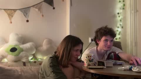 Snapshot of di_n_alex chatting on 31, 1, 2025 Di Alex online show from 31, 1, 2025