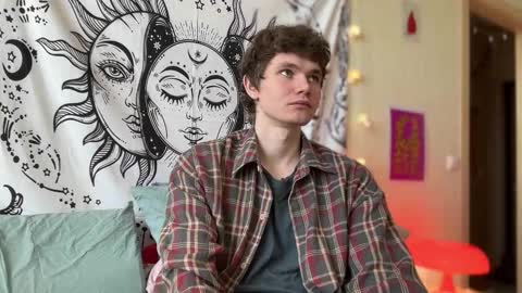 Snapshot of di_n_alex chatting on 16, 2, 2025 Di Alex online show from 16, 2, 2025