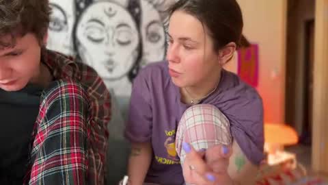 Snapshot of di_n_alex chatting on 16, 2, 2025 Di Alex online show from 16, 2, 2025