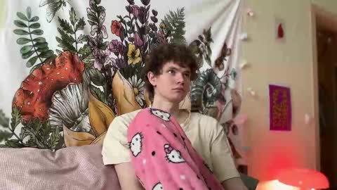 Snapshot of di_n_alex chatting on 5, 3, 2025 Di Alex online show from 5, 3, 2025