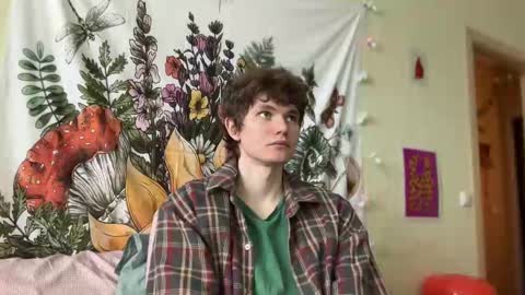 Snapshot of di_n_alex chatting on 6, 3, 2025 Di Alex online show from 6, 3, 2025