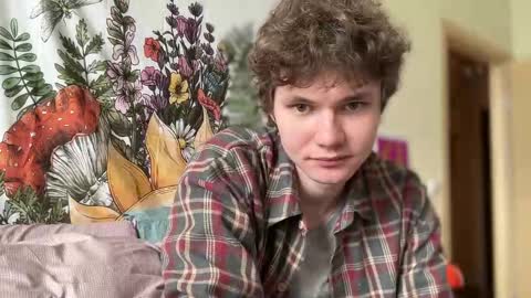 Snapshot of di_n_alex chatting on 7, 3, 2025 Di Alex online show from 7, 3, 2025