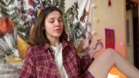 Snapshot of di_n_alex chatting on 9, 3, 2025 Di Alex online show from 9, 3, 2025