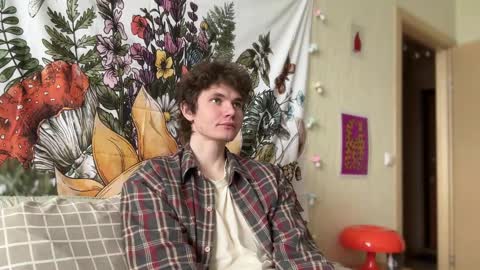 Snapshot of di_n_alex chatting on 12, 3, 2025 Di Alex online show from 12, 3, 2025