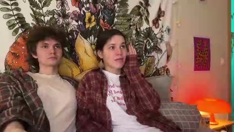 Snapshot of di_n_alex chatting on 12, 3, 2025 Di Alex online show from 12, 3, 2025