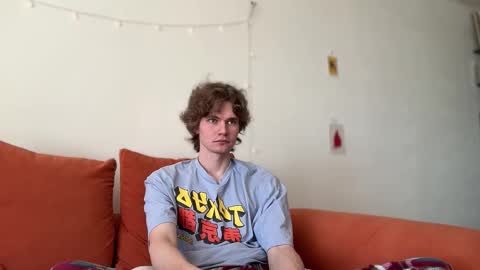 Snapshot of di_n_alex chatting on 13, 9, 2025 Di Alex online show from 13, 9, 2025