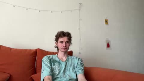 Snapshot of di_n_alex chatting on 15, 9, 2025 Di Alex online show from 15, 9, 2025