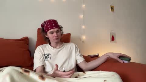 Snapshot of di_n_alex chatting on 4, 12, 2025 Di Alex online show from 4, 12, 2025