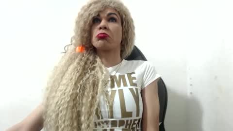 diabla_sexy22cm online show from 24, 10, 2025