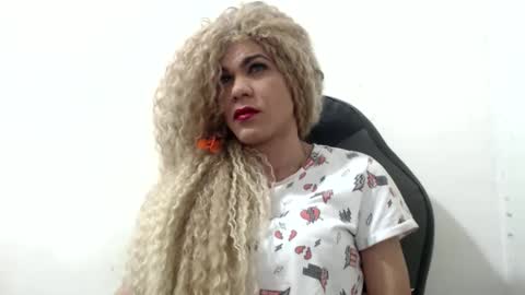 diabla_sexy22cm online show from 7, 11, 2025