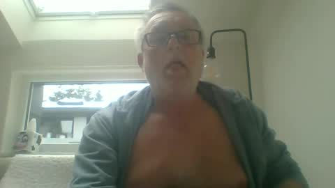 dial76 online show from 9, 2, 2025