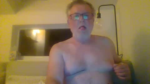 dial76 online show from 11, 3, 2025