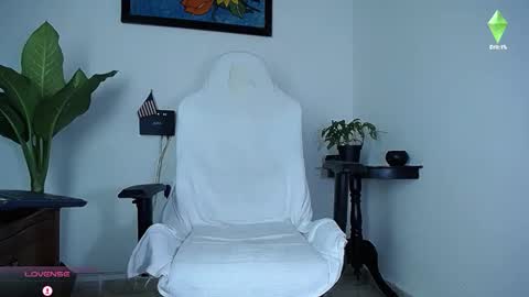 Snapshot of diamond_black00 chatting on 9, 2, 2026 MaSSimo online show from 9, 2, 2026