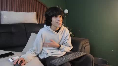 Snapshot of diamond_twink chatting on 3, 7, 2026 diamond_twink online show from 3, 7, 2026