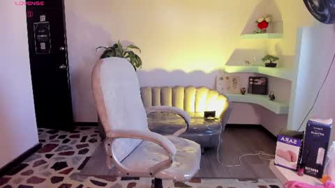 Snapshot of diamondss_1 chatting on 27, 6, 2026 diamondss_1 online show from 27, 6, 2026