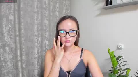 Snapshot of diana_taylor chatting on 5, 7, 2026 Diana online show from 5, 7, 2026