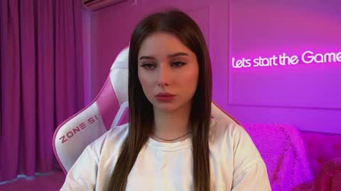Snapshot of dianabecker chatting on 20, 5, 2026 Diana online show from 20, 5, 2026