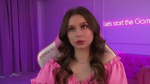 Snapshot of dianabecker chatting on 17, 6, 2026 Diana online show from 17, 6, 2026