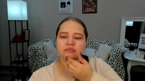 Snapshot of dianakristol chatting on 17, 5, 2026 Diana online show from 17, 5, 2026