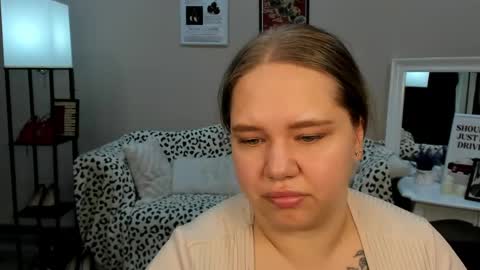 Snapshot of dianakristol chatting on 18, 5, 2026 Diana online show from 18, 5, 2026