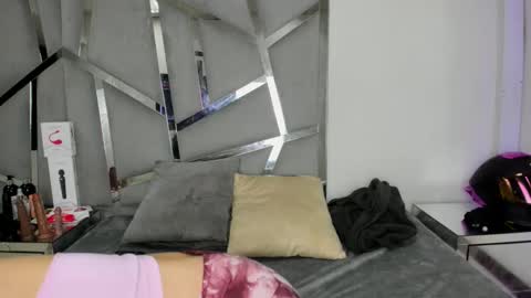 dianarous online show from 19, 11, 2025