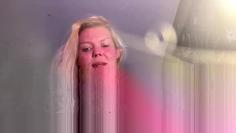 Snapshot of dickeddownsouth chatting on 26, 10, 2025 Beau online show from 26, 10, 2025