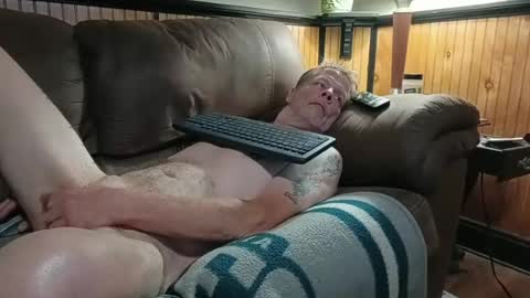 Snapshot of dickfitzwell123 chatting on 27, 6, 2026 dickfitzwell123 online show from 27, 6, 2026