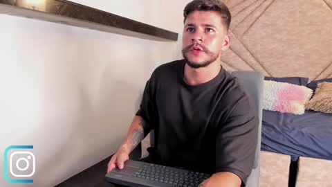 Snapshot of dickgriffith chatting on 18, 1, 2025 Dick Griffith online show from 18, 1, 2025