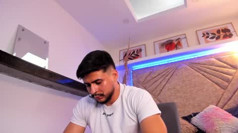 Snapshot of dickgriffith chatting on 25, 1, 2025 Dick Griffith online show from 25, 1, 2025