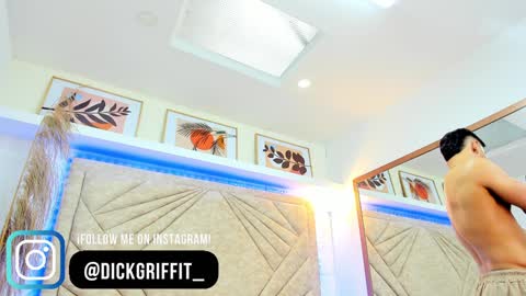 Snapshot of dickgriffith chatting on 2, 2, 2025 Dick Griffith online show from 2, 2, 2025