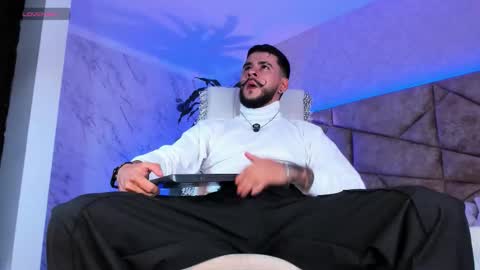 Snapshot of dickgriffith chatting on 19, 10, 2025 Dick Griffith online show from 19, 10, 2025