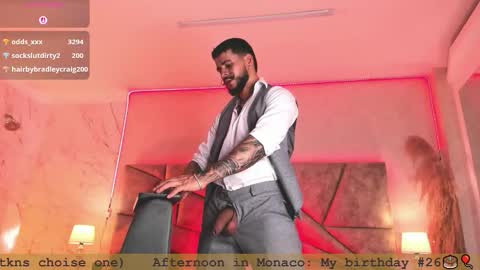 Snapshot of dickgriffith chatting on 29, 11, 2025 Dick Griffith online show from 29, 11, 2025