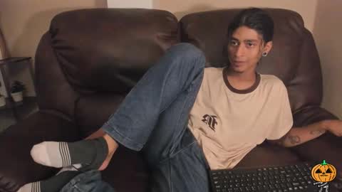 Snapshot of dickie_dicking chatting on 17, 10, 2025 dickie_dicking online show from 17, 10, 2025