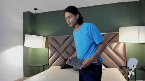 Snapshot of dickie_dicking chatting on 25, 11, 2025 dickie_dicking online show from 25, 11, 2025