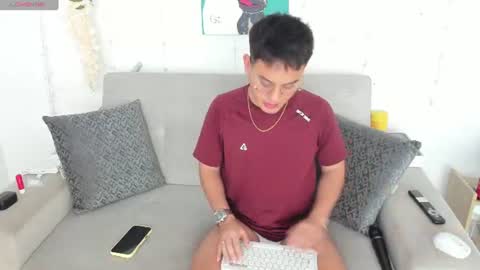 Snapshot of diegorobles30 chatting on 4, 7, 2026 Diego Robles online show from 4, 7, 2026