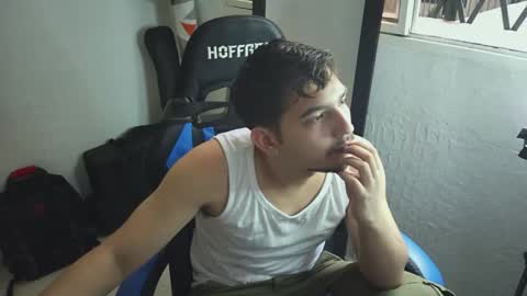 Snapshot of diegorogue_ chatting on 14, 11, 2025 Diego rogue online show from 14, 11, 2025