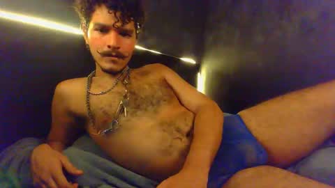 Snapshot of diemond_latinx98 chatting on 18, 2, 2026 diemond_latinx98 online show from 18, 2, 2026