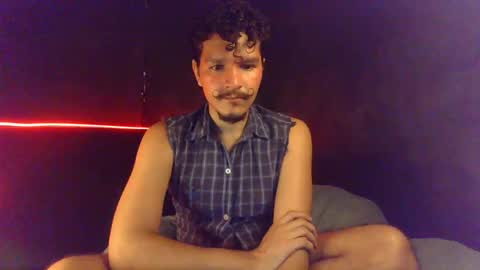 Snapshot of diemond_latinx98 chatting on 3, 3, 2026 diemond_latinx98 online show from 3, 3, 2026