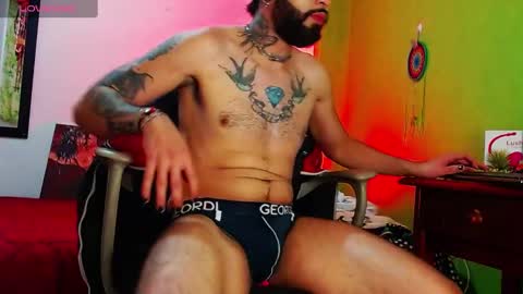 Snapshot of diilanhot chatting on 16, 2, 2025  Dylan  online show from 16, 2, 2025