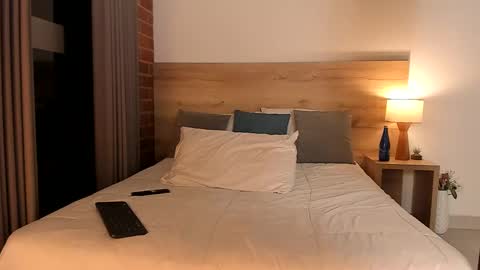 Dilarahkesh  online show from 13, 1, 2025