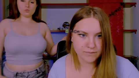Snapshot of dina_bloom chatting on 24, 6, 2026 dina_bloom online show from 24, 6, 2026