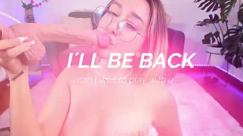 Snapshot of dina_ride chatting on 10, 3, 2025 online show from 10, 3, 2025