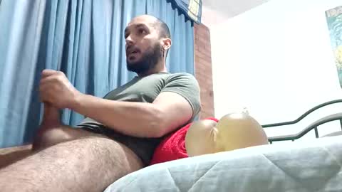 Snapshot of dinchtcams chatting on 27, 4, 2026 Dincht online show from 27, 4, 2026