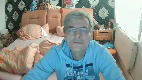 Snapshot of dirk6873 chatting on 14, 2, 2025 Adam Carla online show from 14, 2, 2025