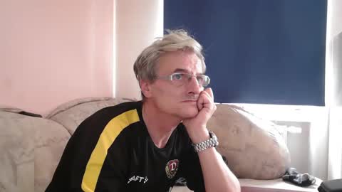 Snapshot of dirk6873 chatting on 1, 4, 2026 Adam Carla online show from 1, 4, 2026