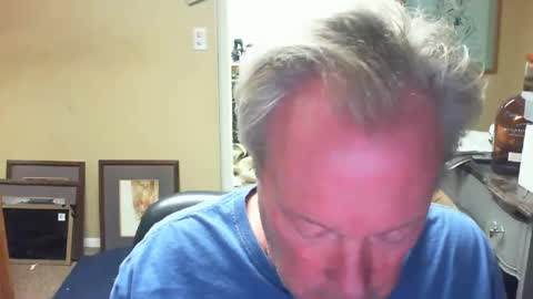 DirtkPitt Fun guy working online show from 17, 11, 2025