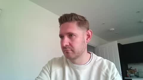 Exhibitionist Ben online show from 13, 4, 2026