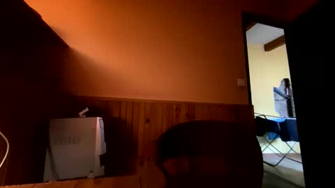 Snapshot of dirtyuniversal chatting on 25, 4, 2026 dirtyuniversal online show from 25, 4, 2026