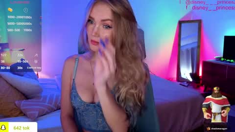 Snapshot of disney__princess chatting on 4, 4, 2026 JASMINE online show from 4, 4, 2026